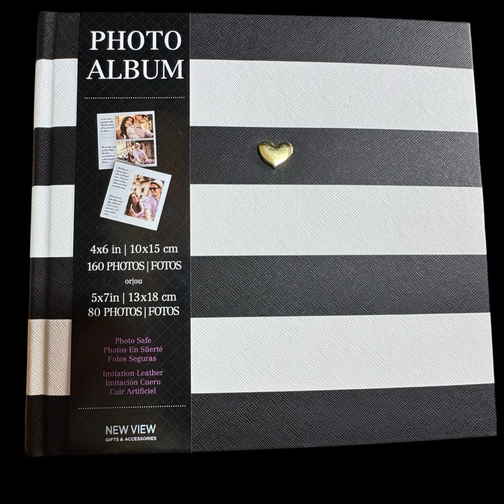 New View‎ NWT Black and White Stipe Photo Album holds 80-4x6 memories with notes